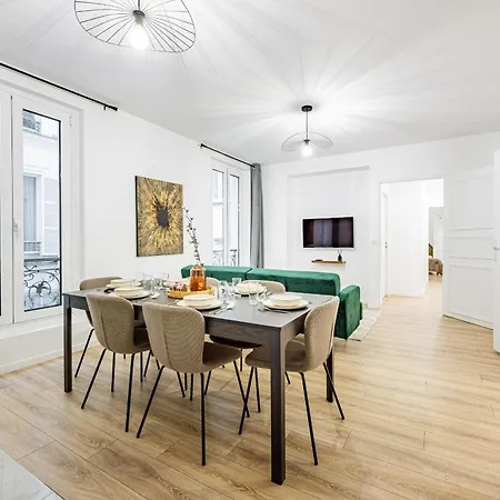 Nation Confort & Espace Apartment